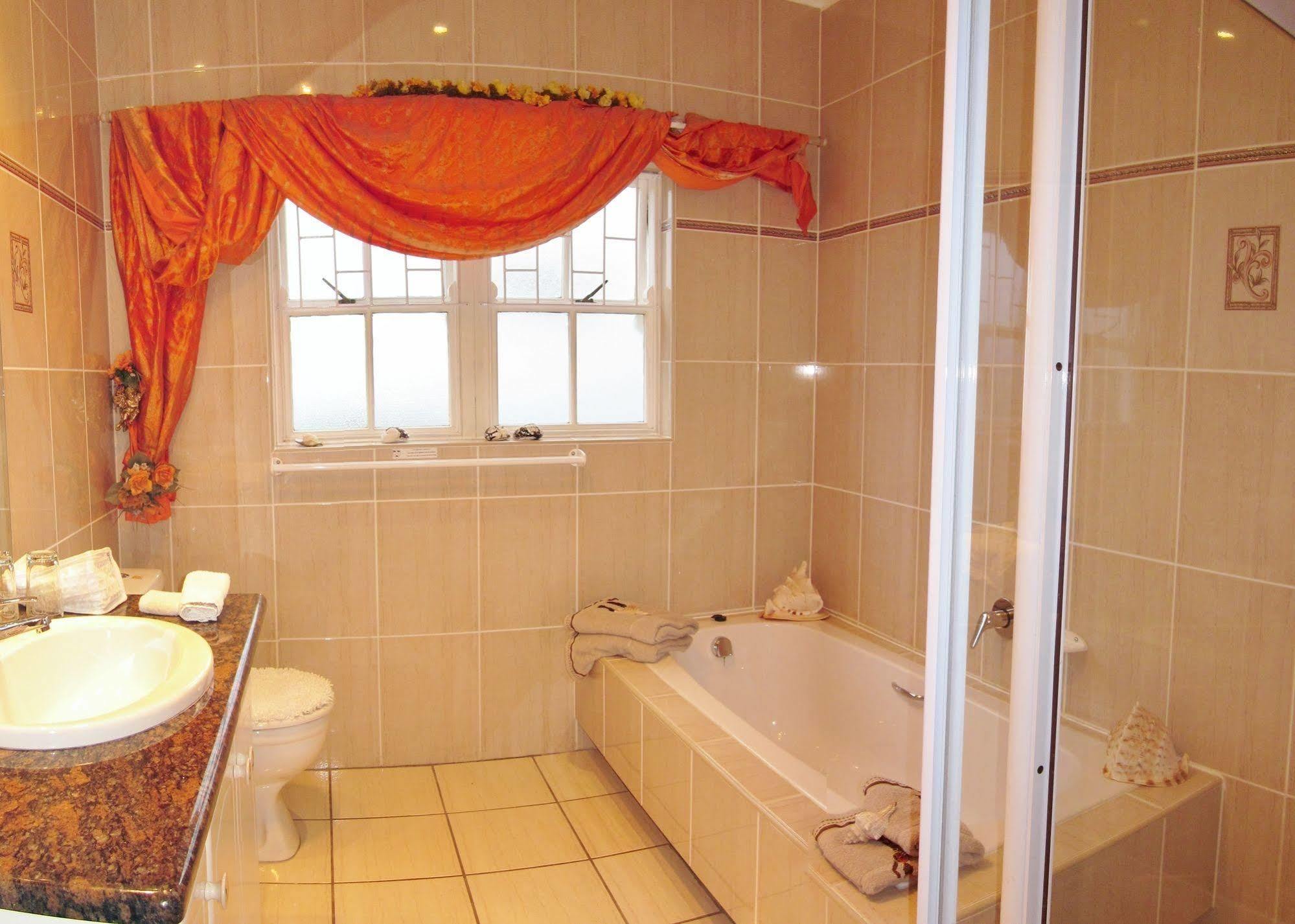 Von Abercron Residence Hermanus Eksteriør billede